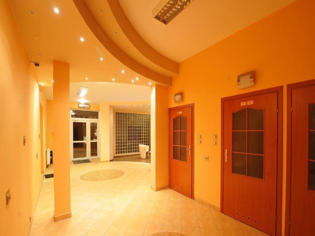 Hotel Logan Быдгощ Экстерьер фото